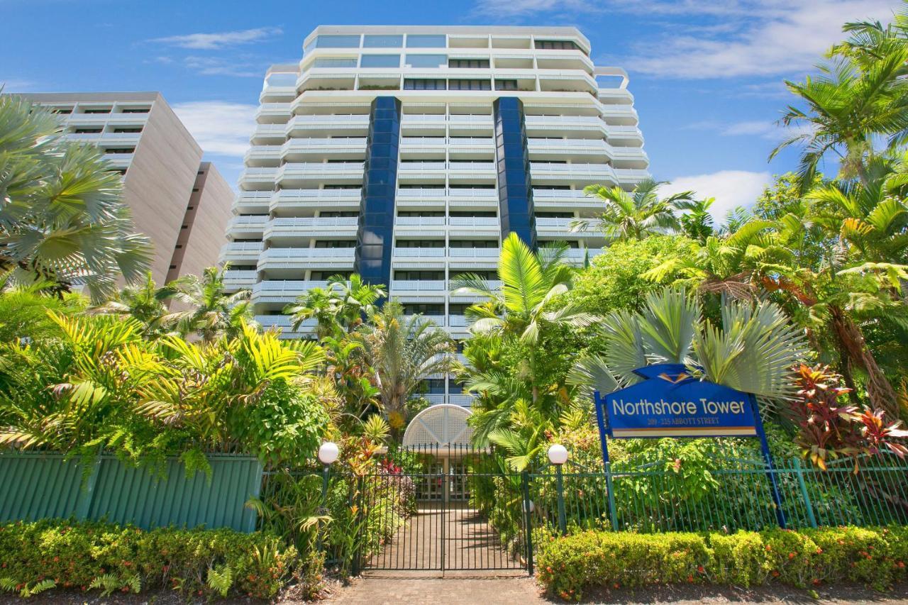 Cairns Luxury Seaview Apartment Eksteriør billede