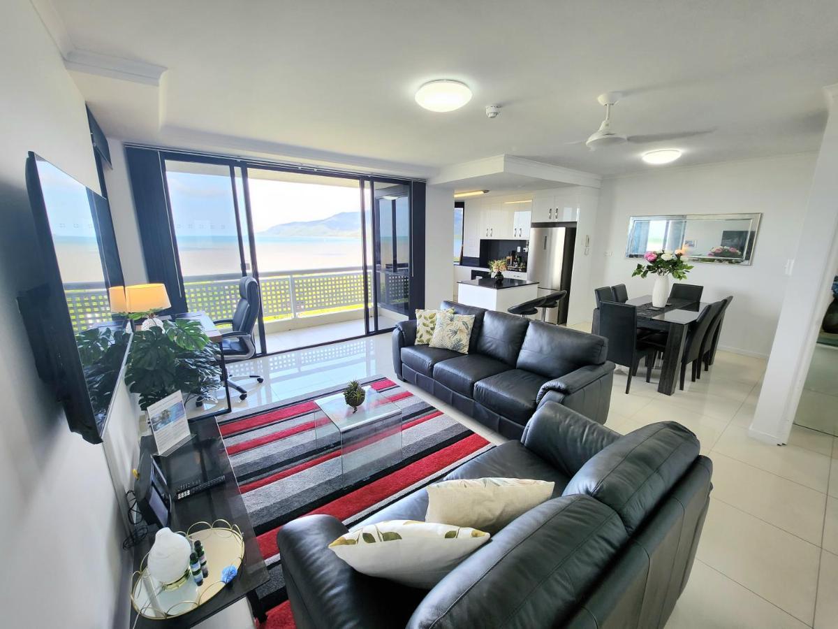Cairns Luxury Seaview Apartment Eksteriør billede